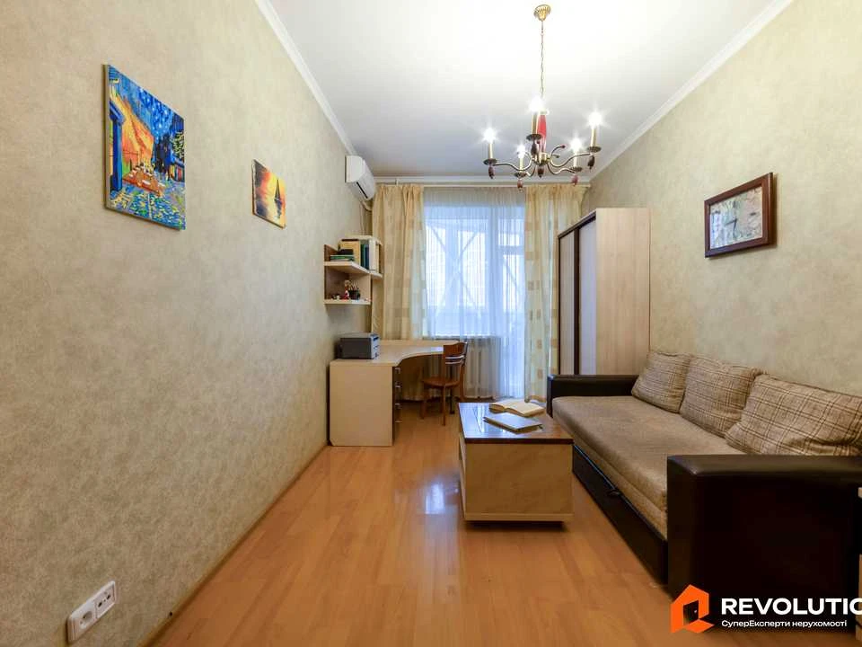 Квартира. Срібнокільська вул., Київ