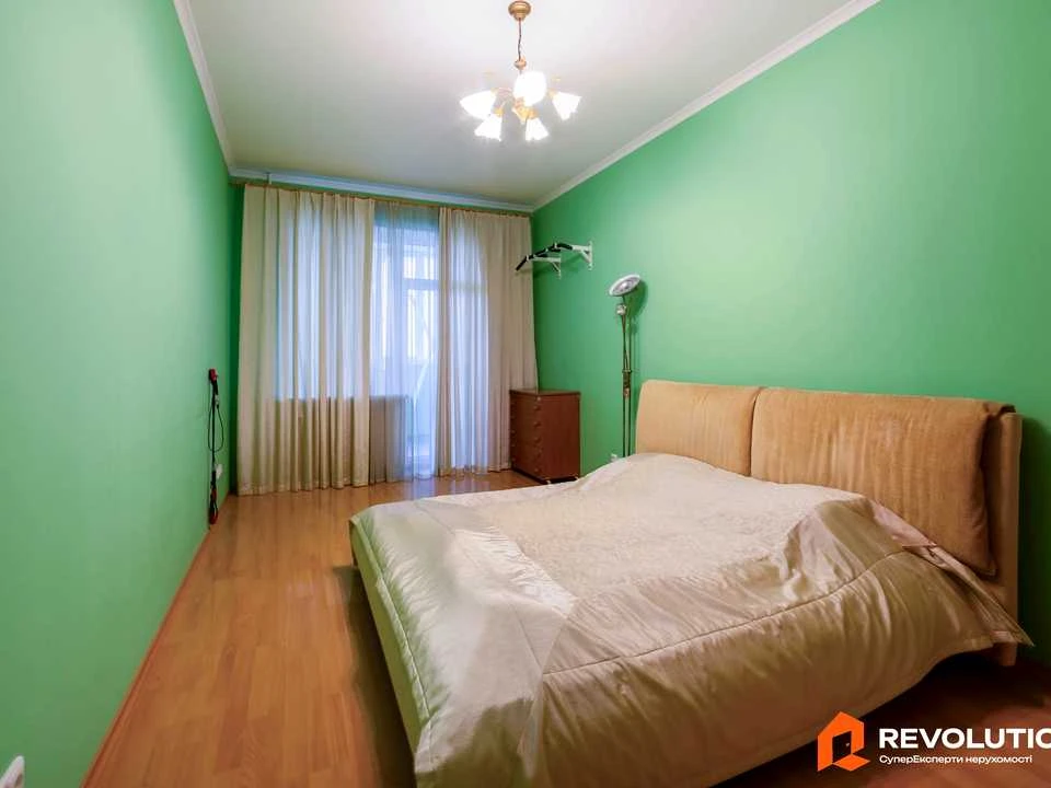 Квартира. Срібнокільська вул., Київ
