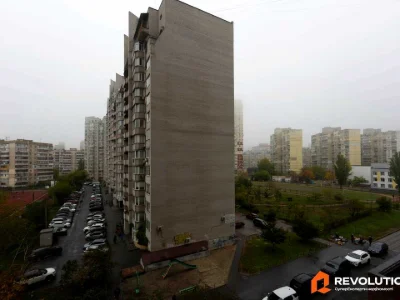 Квартира. Срібнокільська вул., Київ