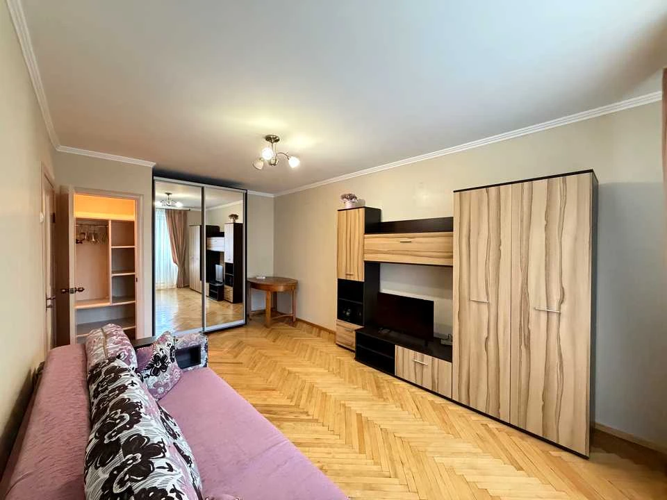 Apartment. Kyiv, Krakow Street