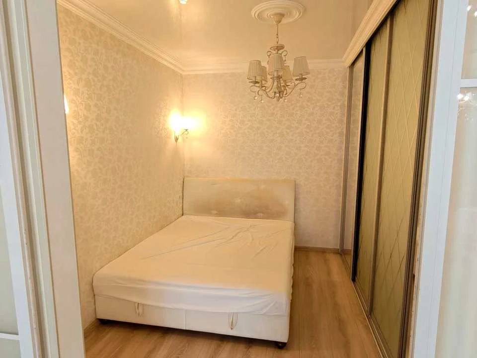 Apartment. Akademika Glushkova Prospect, Kyiv