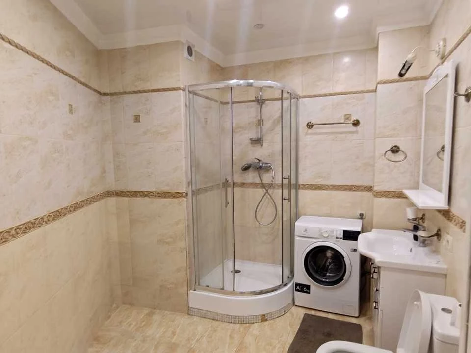 Apartment. Akademika Glushkova Prospect, Kyiv