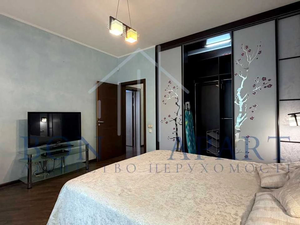 Apartment. Kyiv, Mokra Street