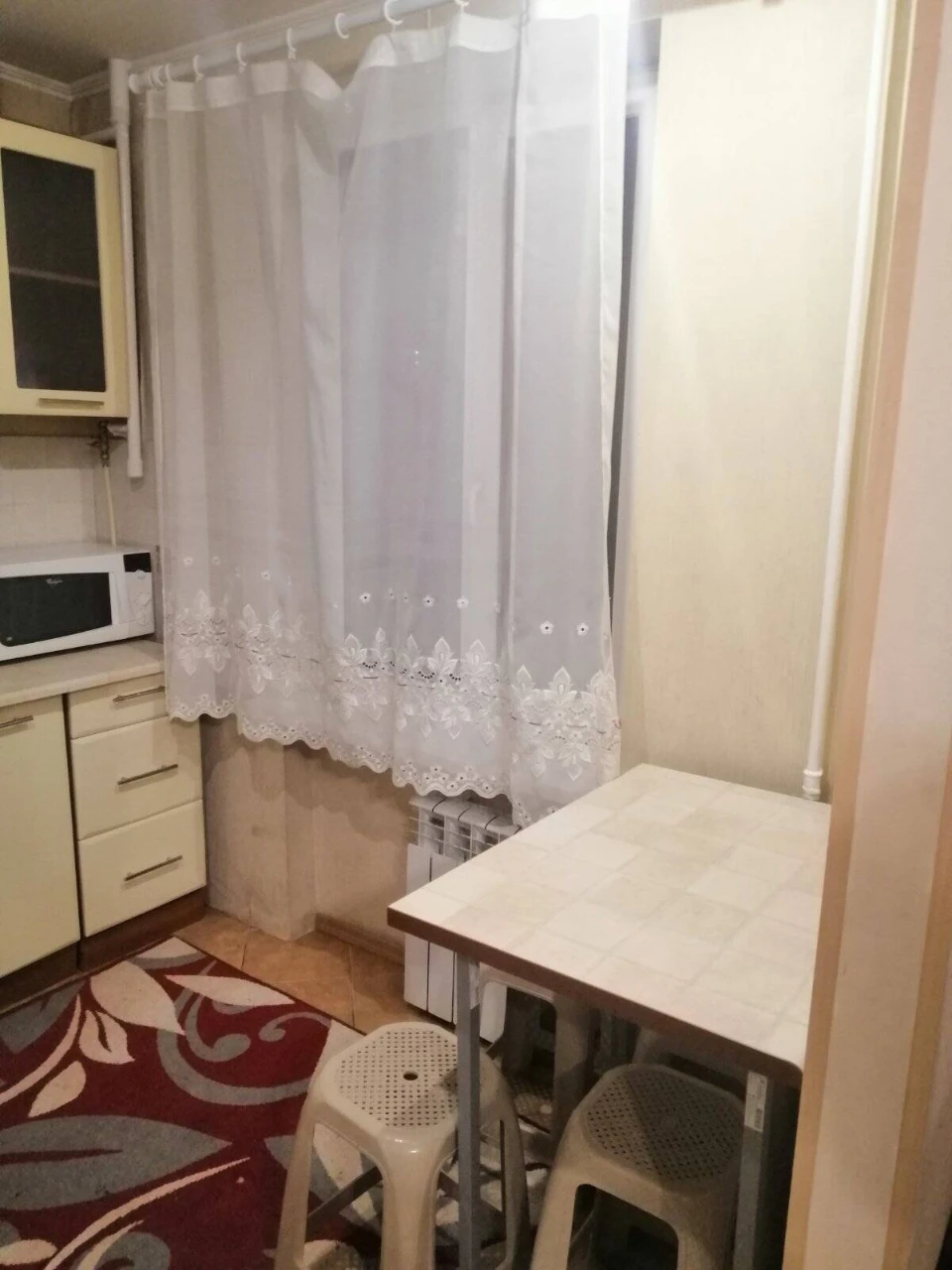 Rent 1-bedroom apartment on Darnychyna Square. (Chuprynsky Street)