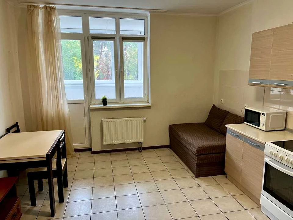 Apartment. Voskresenskaya st. Kyiv