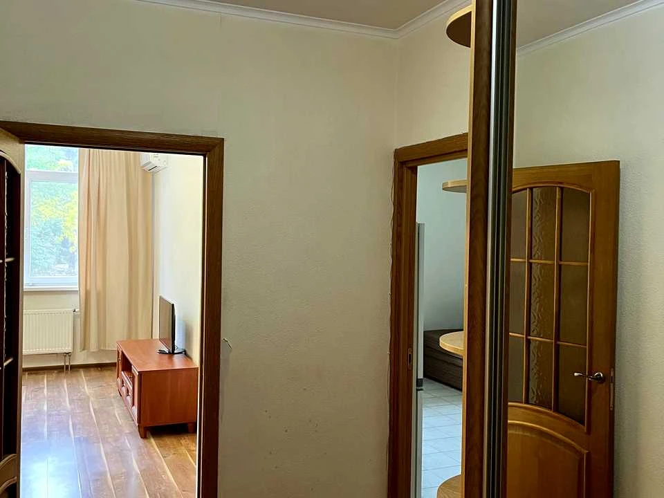 Apartment. Voskresenskaya st. Kyiv