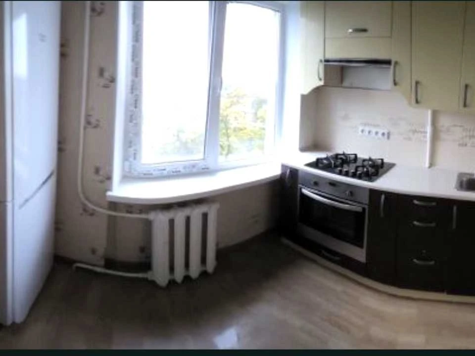 Apartment. Dnipro, Builders Avenue