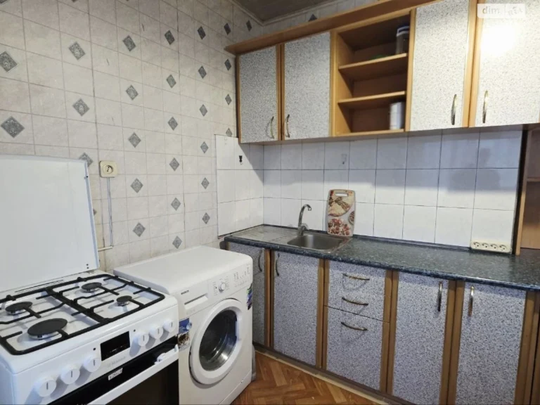 Long-Term Rental Apartment, Podstantsiya