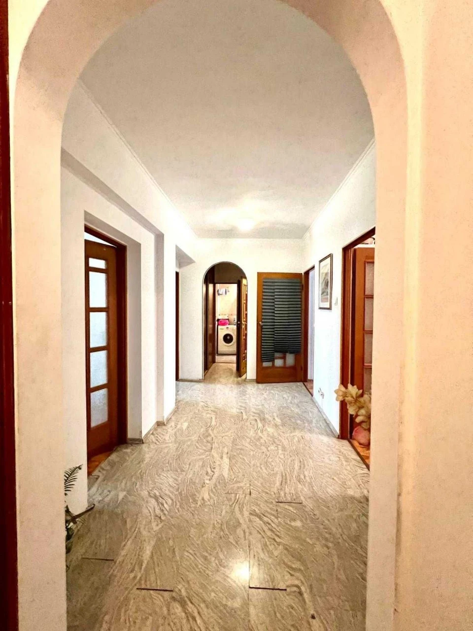 For sale, four-room apartment on вул. Під Голоском, Львів