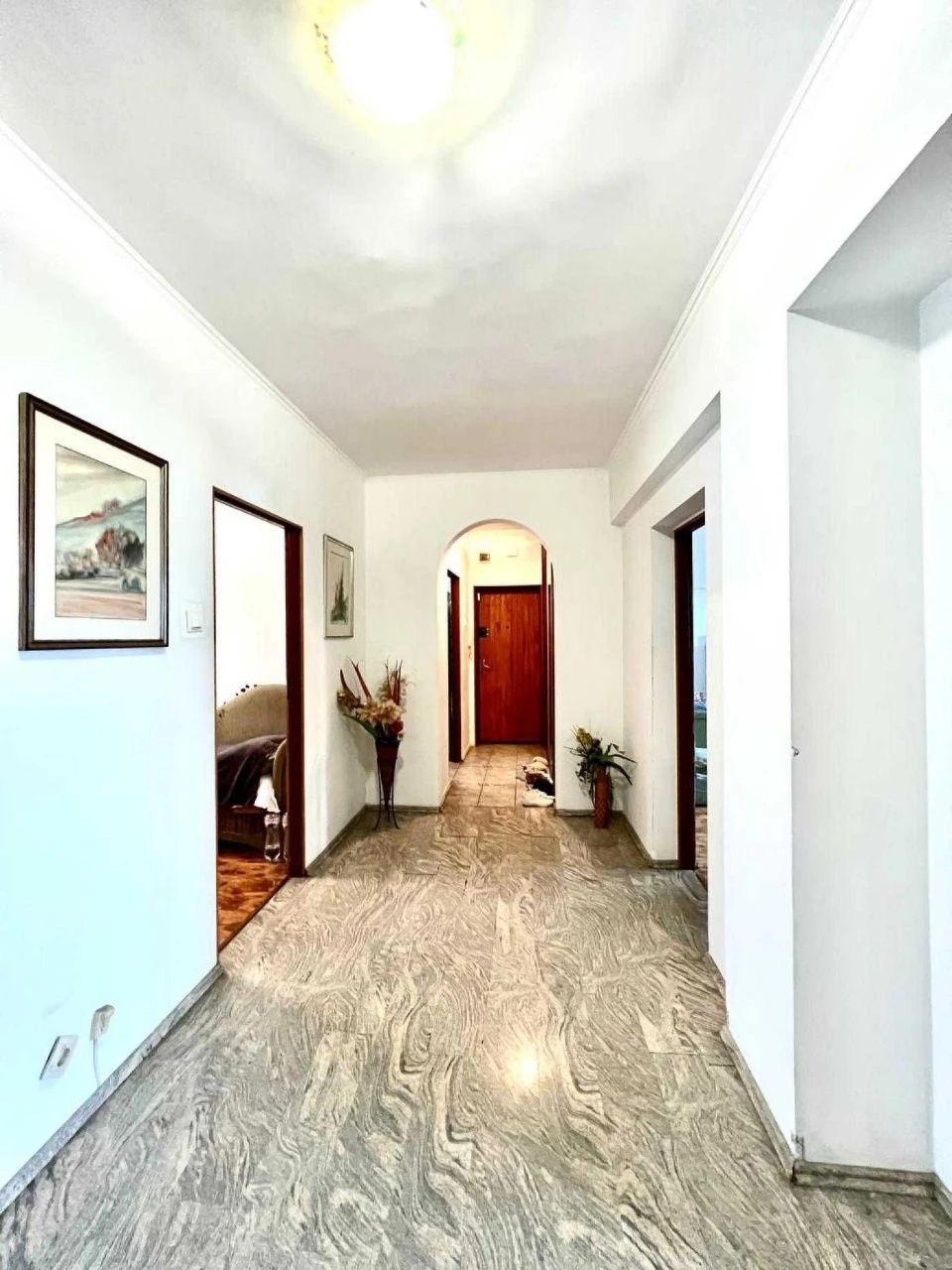 For sale, four-room apartment on вул. Під Голоском, Львів