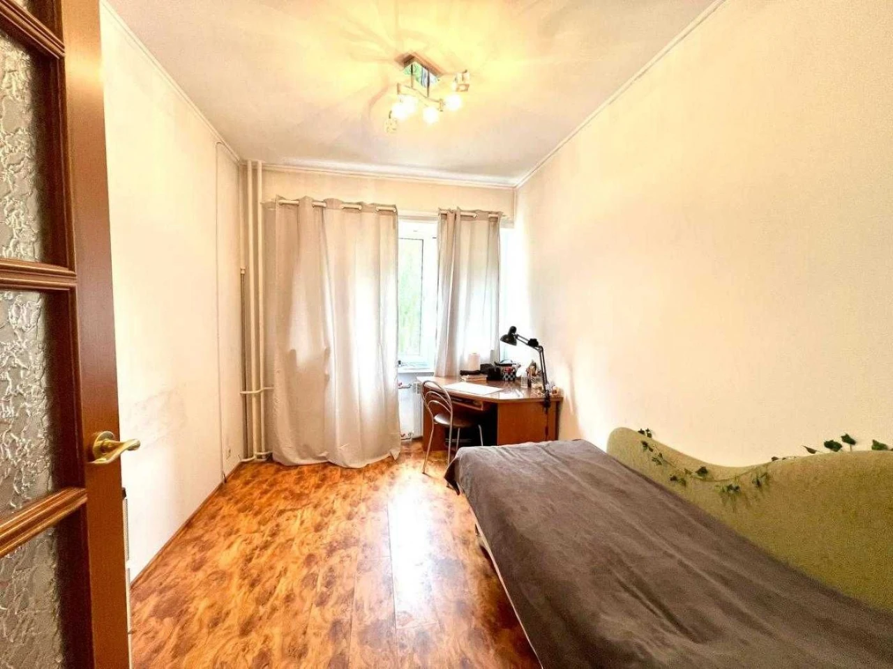 For sale, four-room apartment on вул. Під Голоском, Львів