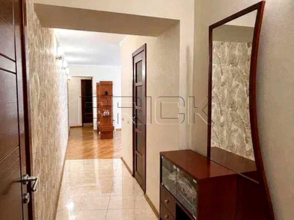 Apartment. Volodymyr Iasiuk Street, Kyiv