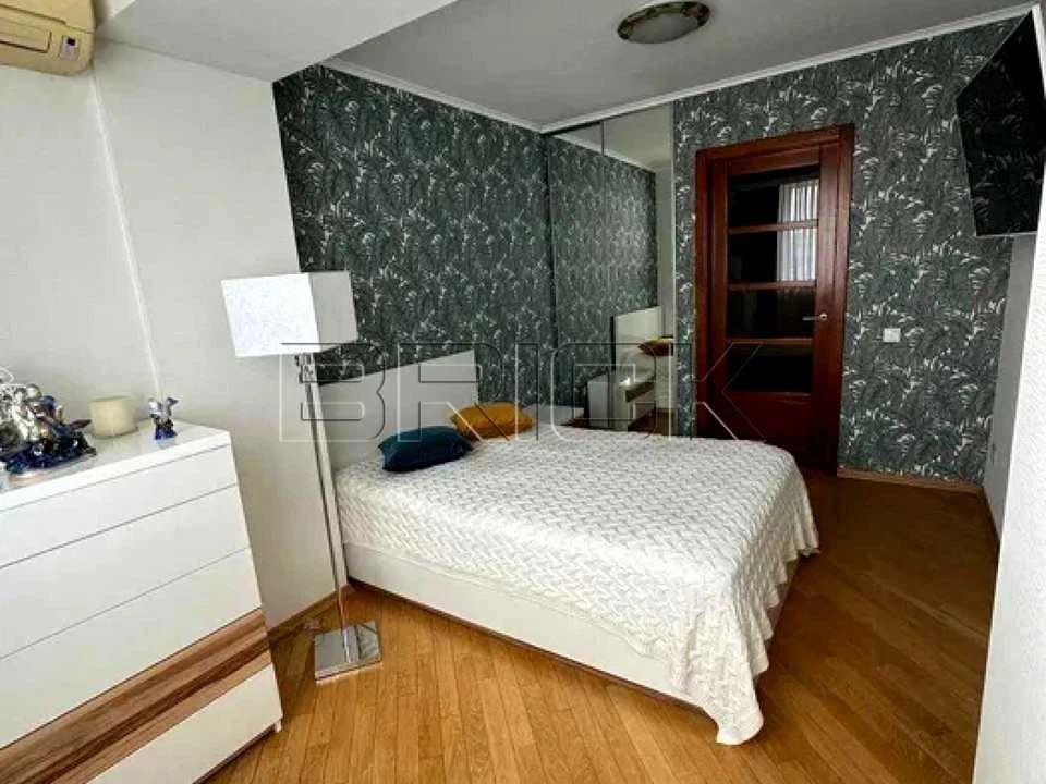 Apartment. Volodymyr Iasiuk Street, Kyiv