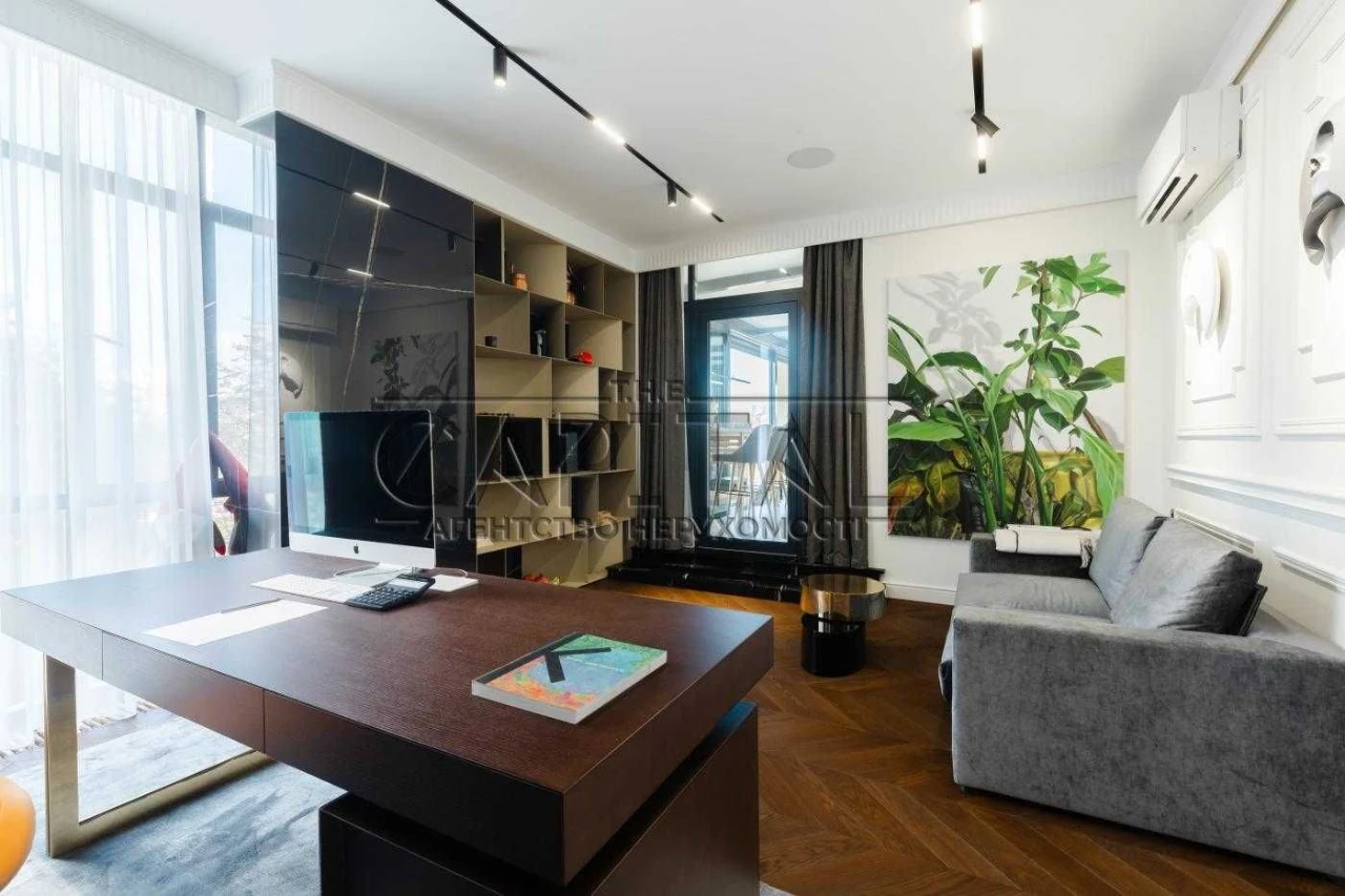 Продаж / Квартира 180 м2 + Тераса 150 м2, власний БУНКЕР, Ін
