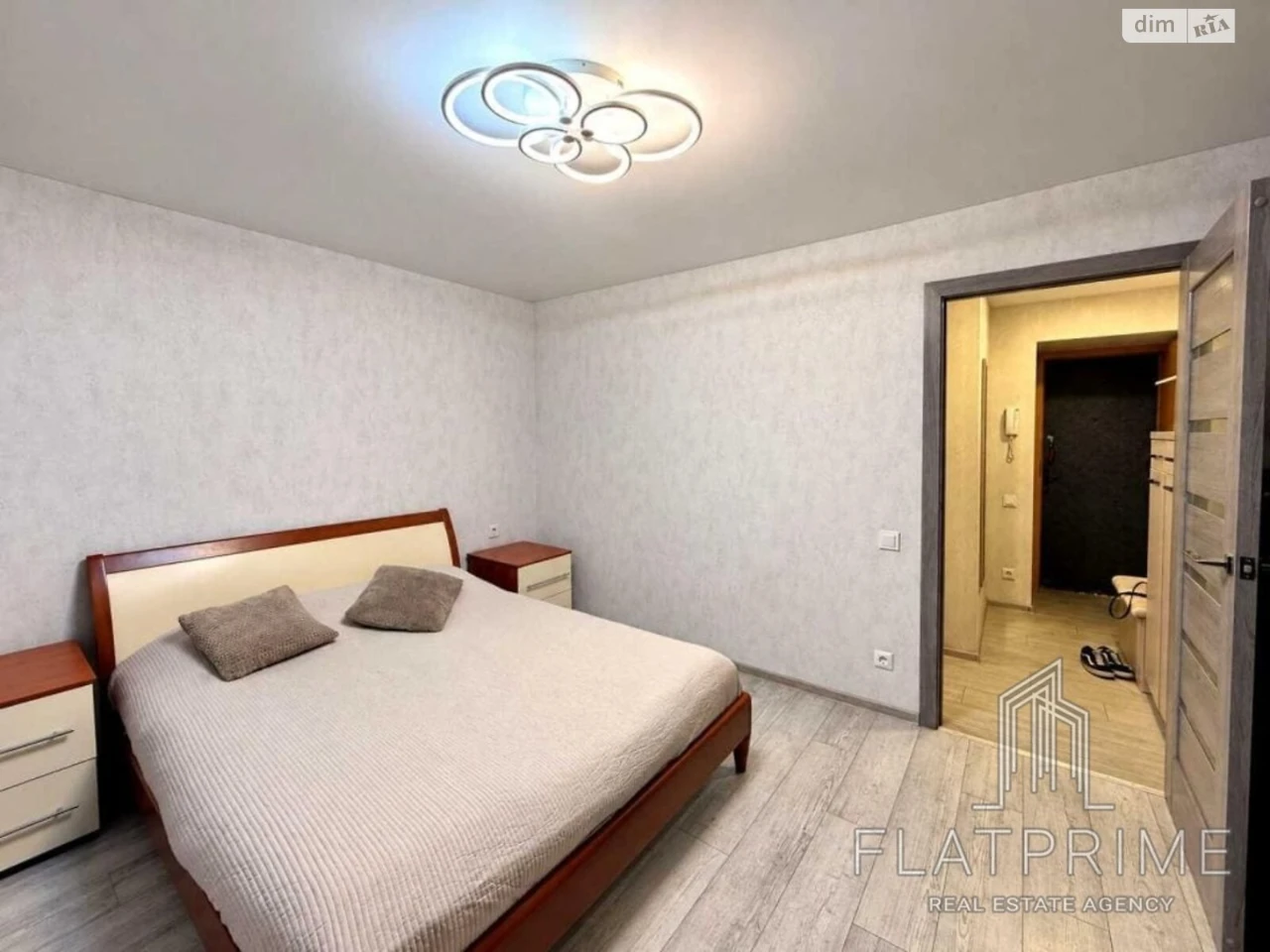 Apartment for Sale, Shylyavka
