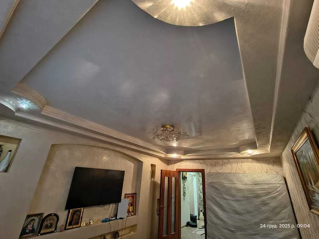 Продається трикімнатна квартира (97 м²) у Києві, Деснянський район
