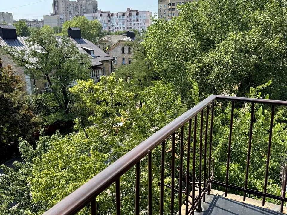Квартира. Київ, Новодарницька вулиця