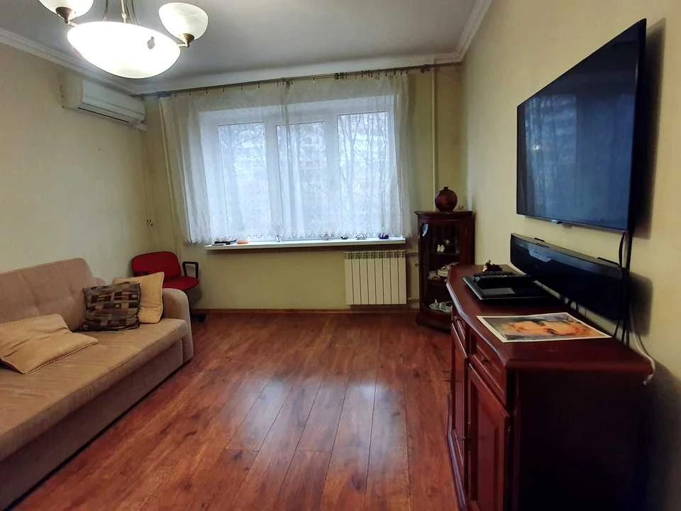 Квартира. Микола Закревського, 13, Деснянський район, Київ