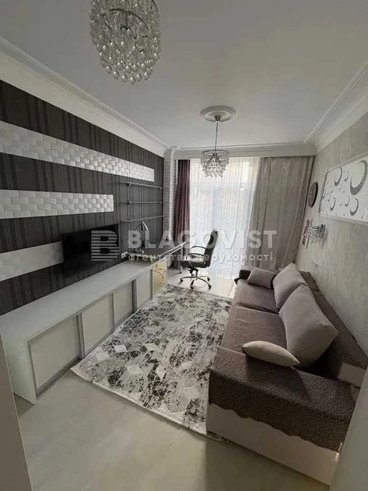 3-кімнатна квартира, вул. Регенераторна 4, ЖК "Комфорт Таун"