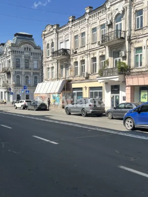 4-комнатная квартира. Подольский. Подол