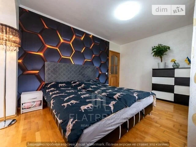 Sale of 4-room apartment 93 sq. m on Azerbaycanska Street 16/1 • I