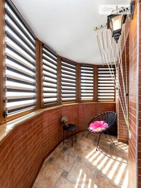 Sale of 4-room apartment 93 sq. m on Azerbaycanska Street 16/1 • I