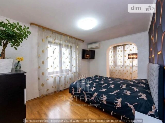 Sale of 4-room apartment 93 sq. m on Azerbaycanska Street 16/1 • I