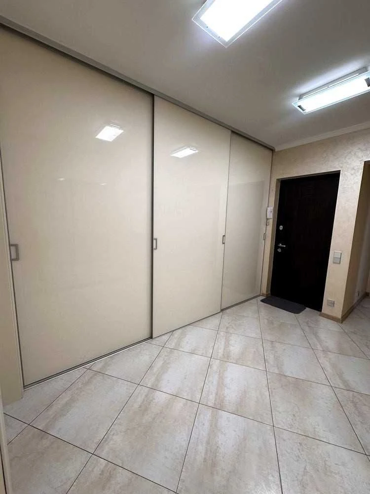 Срочно продам 3-кімнатну квартиру вулиця Клочківська 154А