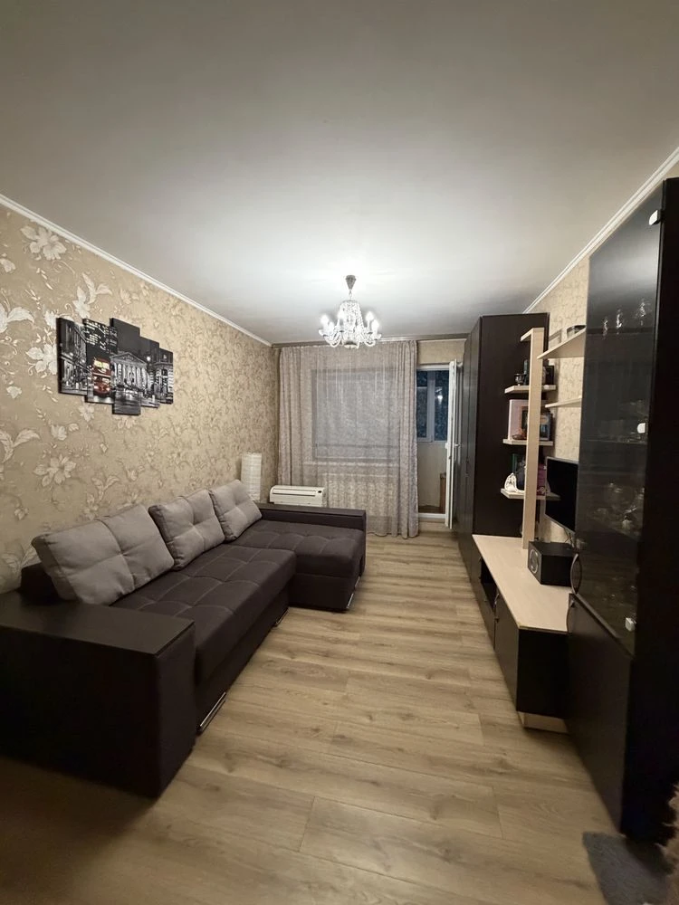 For Sale: Apartment on Heroes of Labor Street