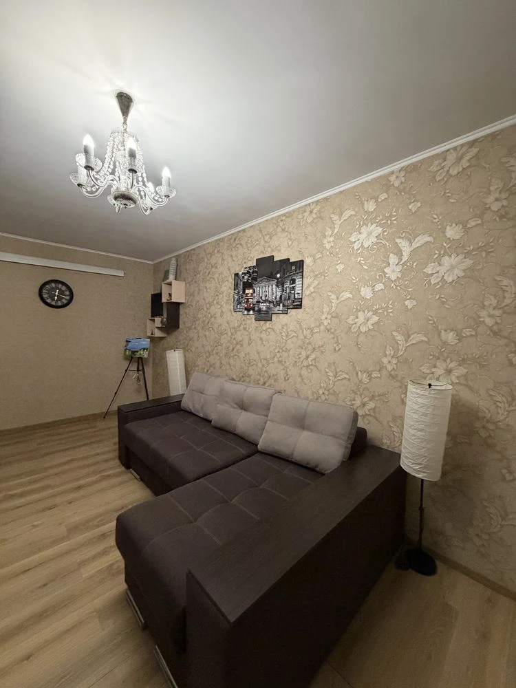 For Sale: Apartment on Heroes of Labor Street