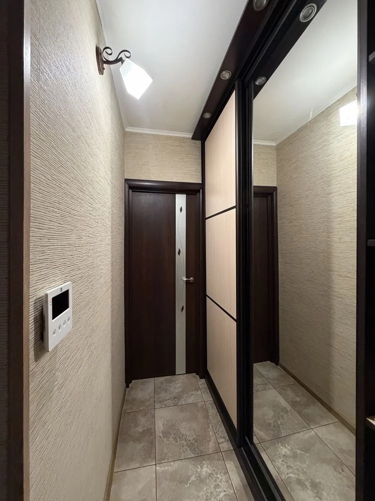 For Sale: Apartment on Heroes of Labor Street