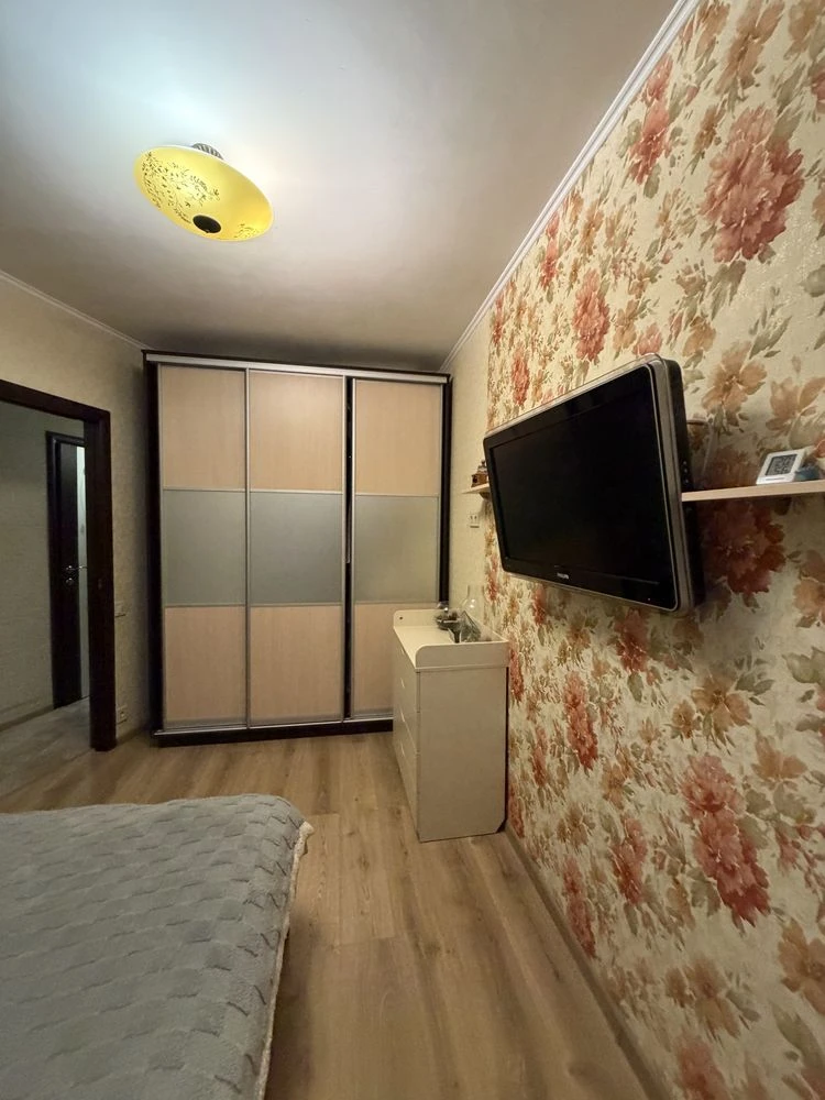 For Sale: Apartment on Heroes of Labor Street