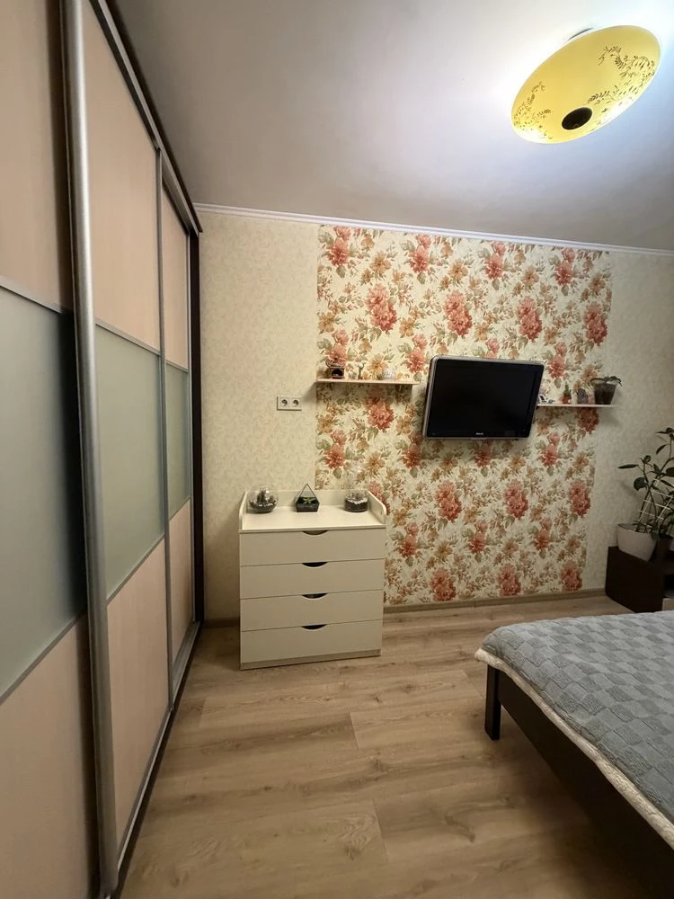 For Sale: Apartment on Heroes of Labor Street