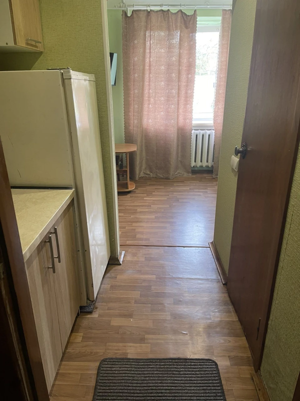 Продаётся студия с собственной ванной комнатой на Одесской