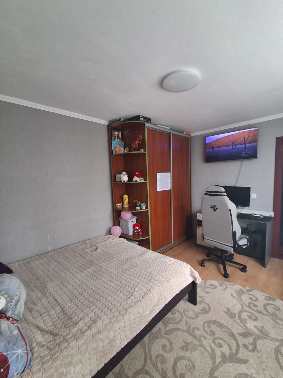 2 Rooms in Dorm near Fountain