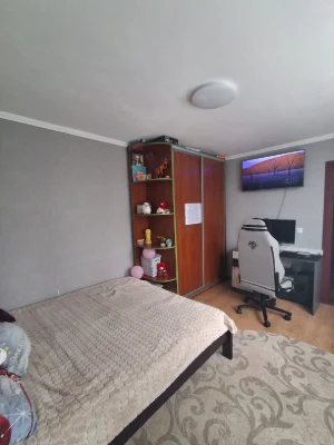 2 Rooms in Dorm near Fountain