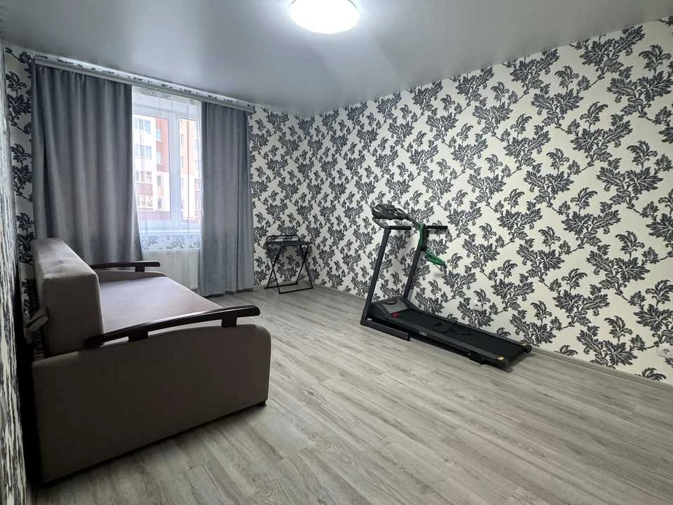 Apartment. Vishneve, Mashynobudivnykiv str.