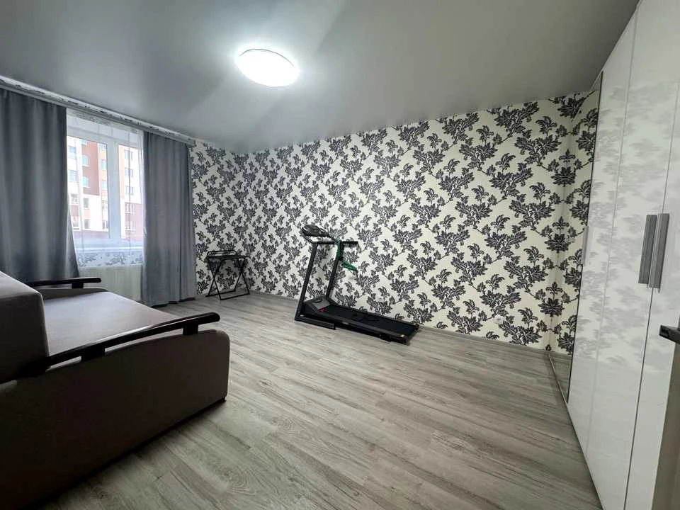 Apartment. Vishneve, Mashynobudivnykiv str.