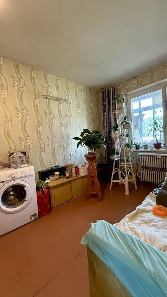 Продаж 2 кім. квартира 4 мкрн. Лівий берег