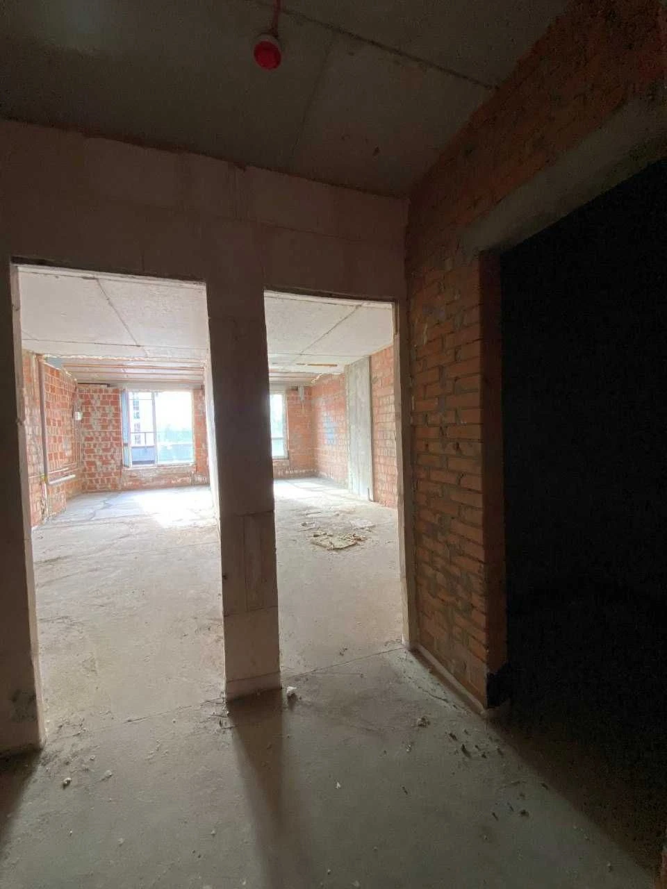 Sale of a spacious one-bedroom apartment with a private terrace