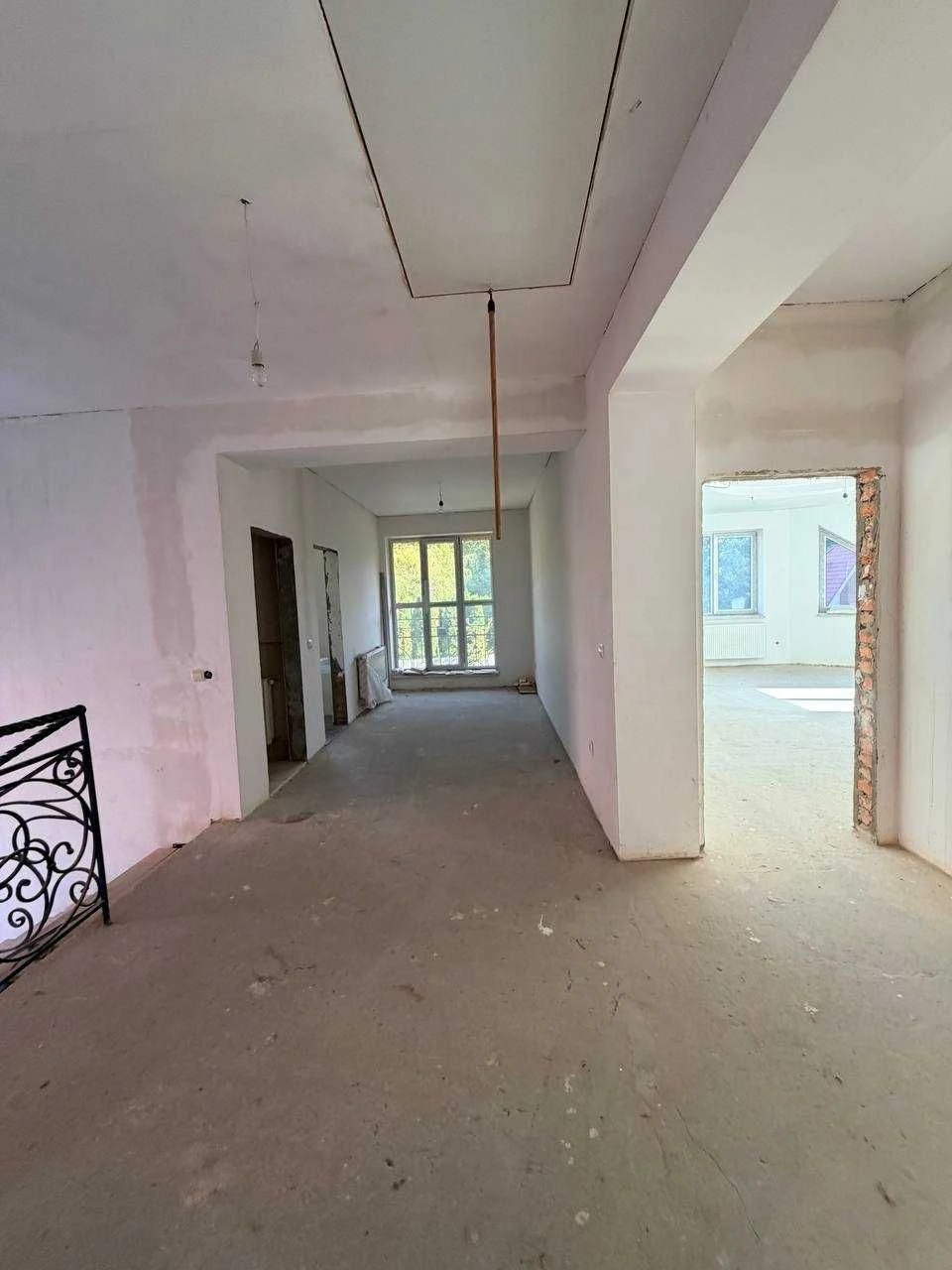 2-Story House for Sale in Mukachevo near the Forest | 335 sq m | 21