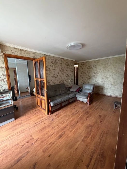 Продам 3-к квартиру пр.Слобожанский