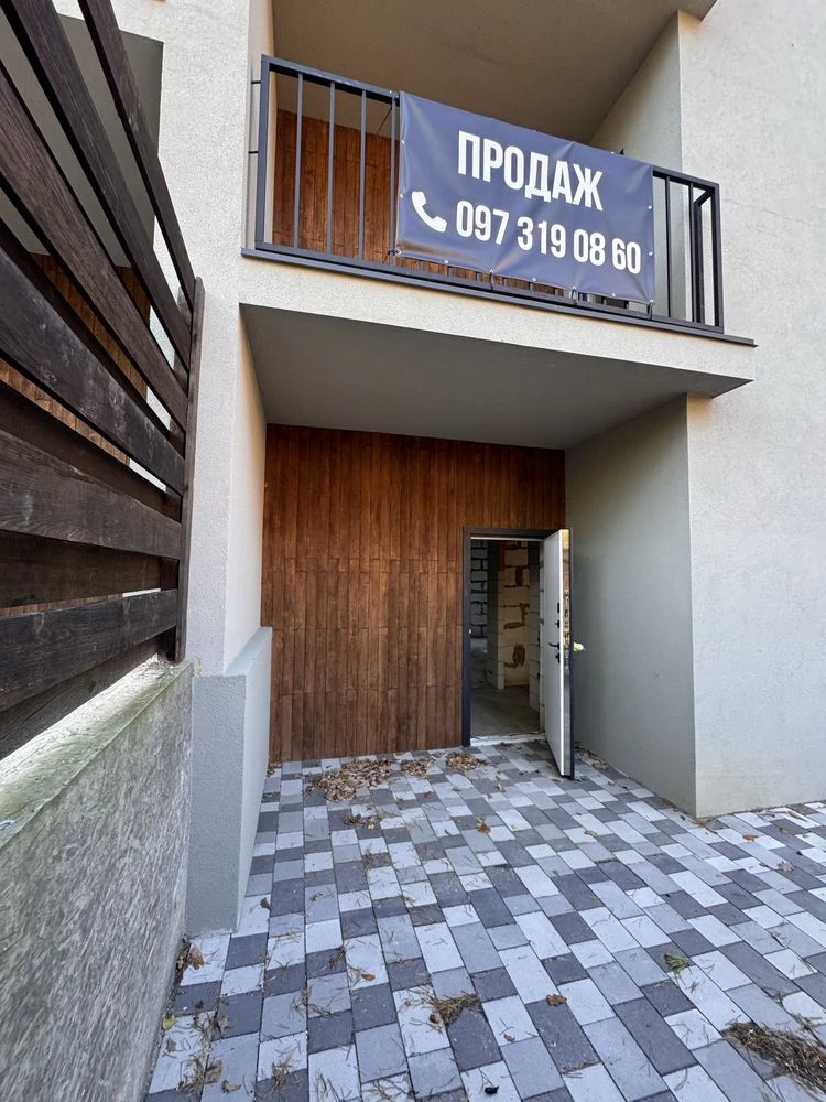 Duplex with gas in the city center