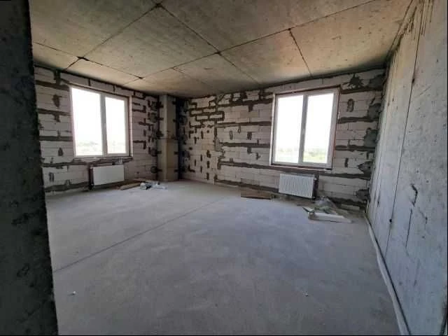 For Sale: 3-bedroom apartment in the "Aquamarine" residential complex