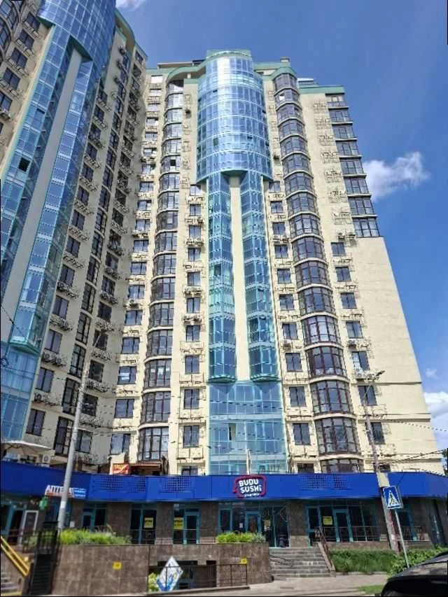 For Sale: 3-bedroom apartment in the "Aquamarine" residential complex