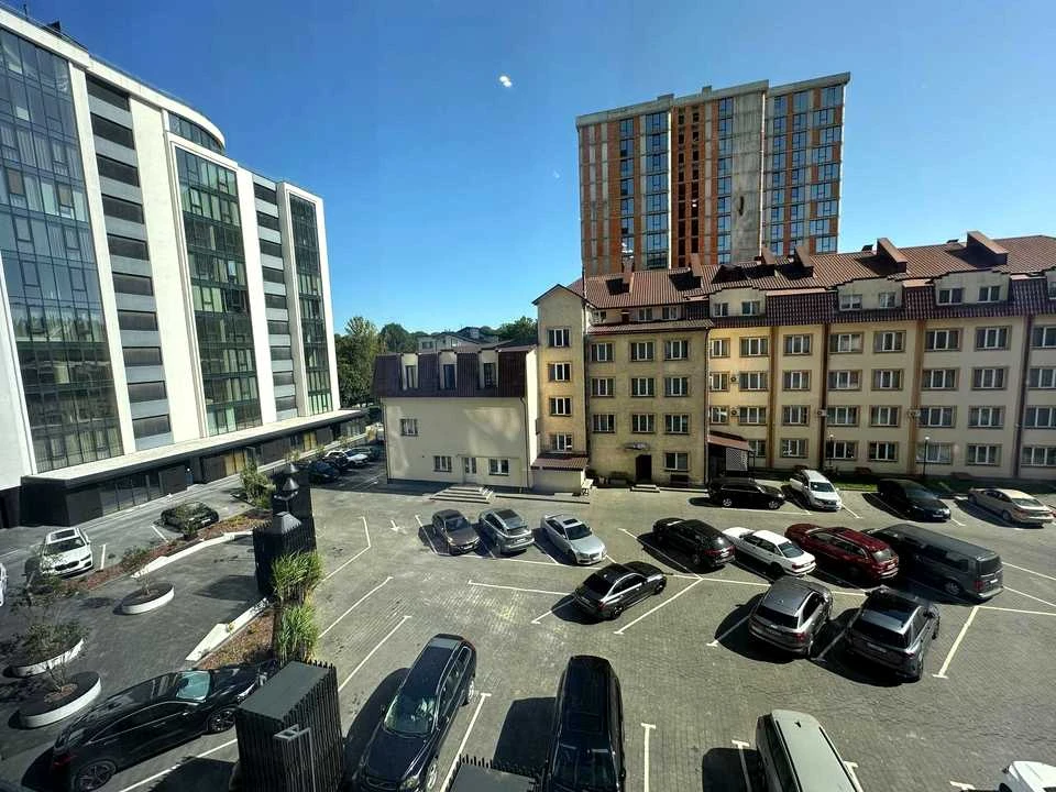 Apartment. Ivano-Frankivsk, Hetman Mazepa Street
