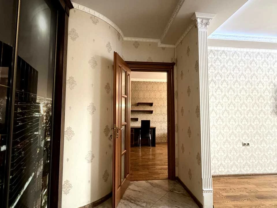 Квартира. Івано-Франківськ, Чорновола вул.