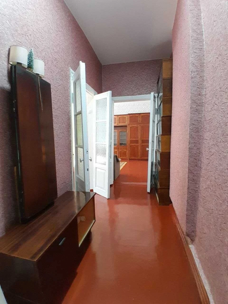 Продаж просторої 2-кімнатної квартири в ЦЕНТРІ міста (вул. П