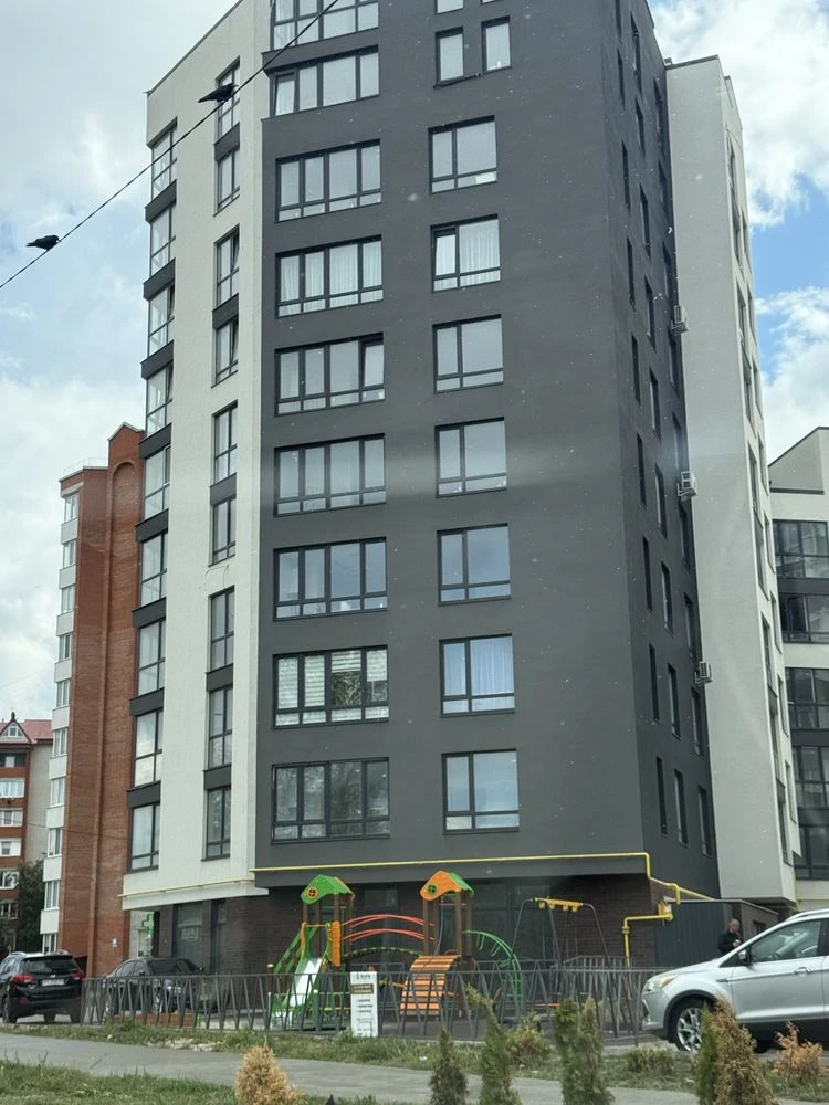 Sale of a 3-room apartment in Ternopil, Smakuli 1D