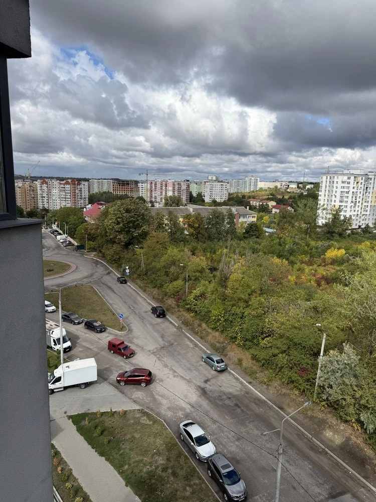 Sale of a 3-room apartment in Ternopil, Smakuli 1D